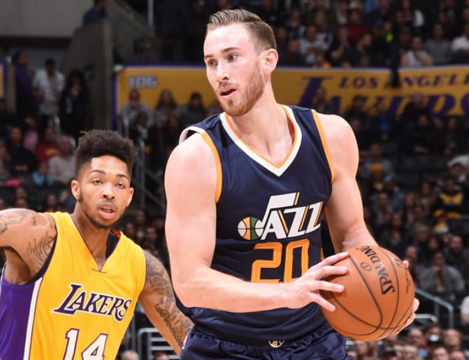 内线对决的 内线对决的